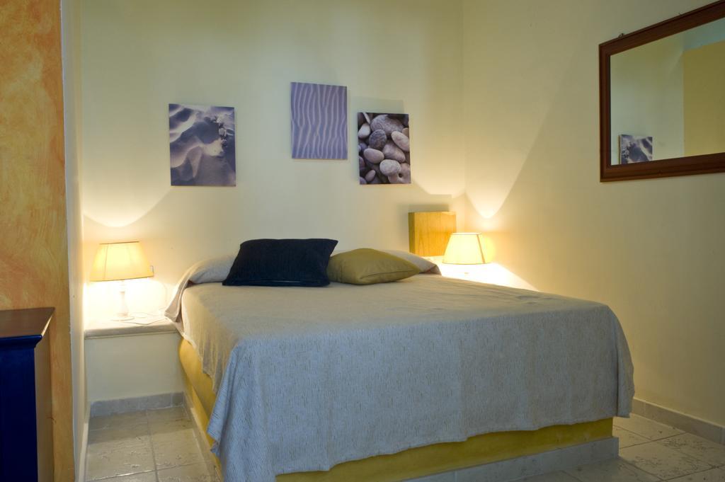 Borgo Fiore Country House Salice Salentino Eksteriør billede