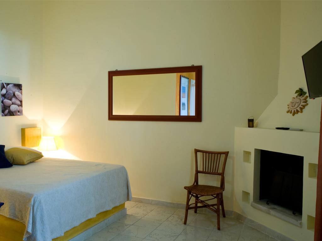 Borgo Fiore Country House Salice Salentino Eksteriør billede