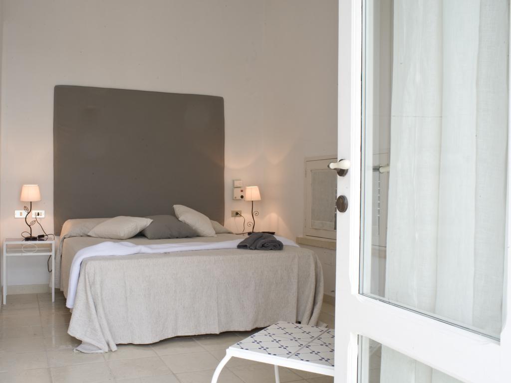 Borgo Fiore Country House Salice Salentino Eksteriør billede