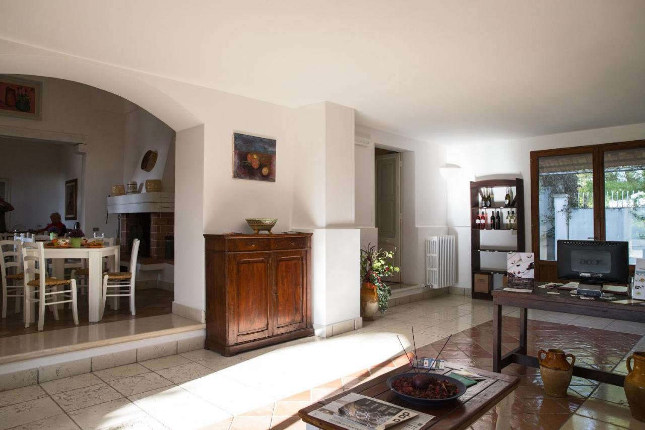 Borgo Fiore Country House Salice Salentino Eksteriør billede